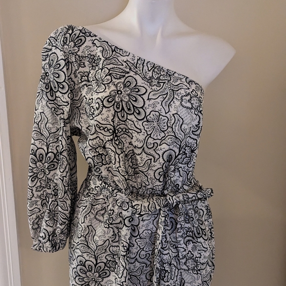 Who What Wear white and black floral one shoulder dress size XL - Picture 4 of 8